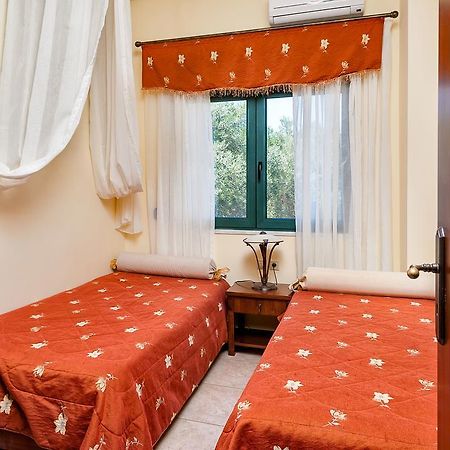 Villa Vallia - Villa Marina Kato Galatas Eksteriør billede