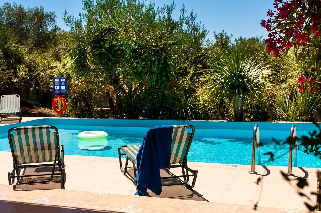 Villa Vallia - Villa Marina Kato Galatas Eksteriør billede