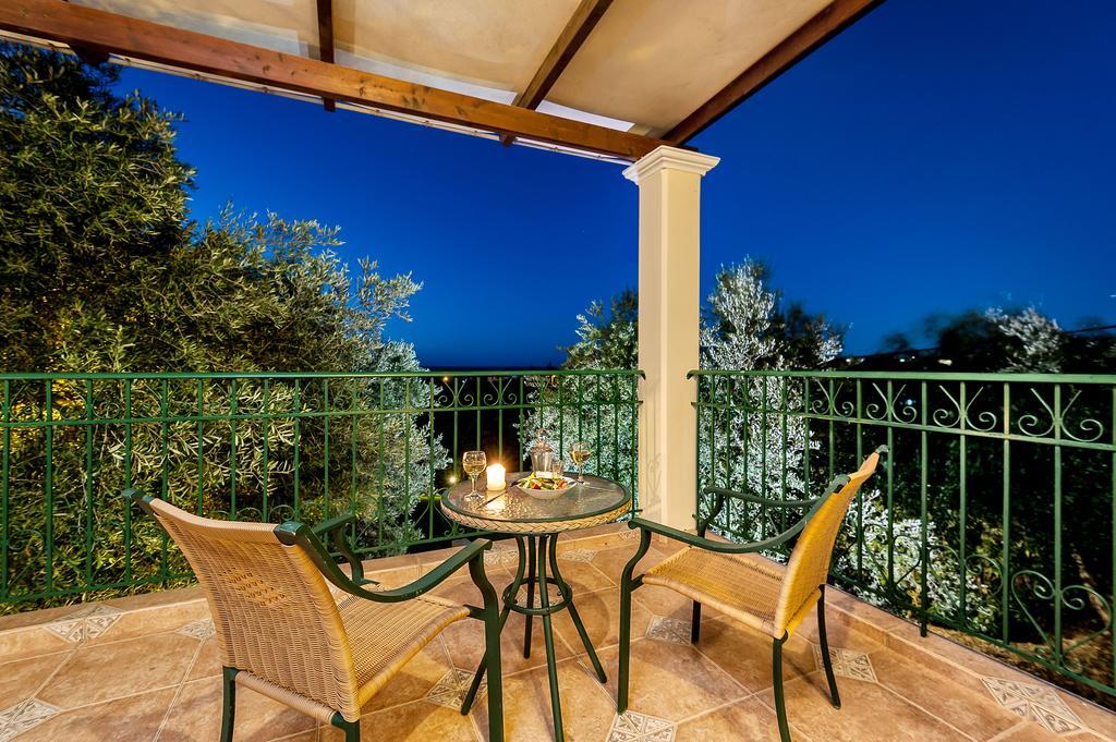 Villa Vallia - Villa Marina Kato Galatas Eksteriør billede
