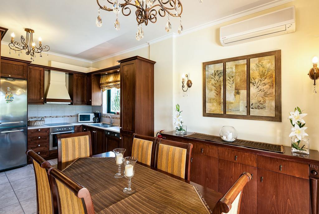 Villa Vallia - Villa Marina Kato Galatas Eksteriør billede