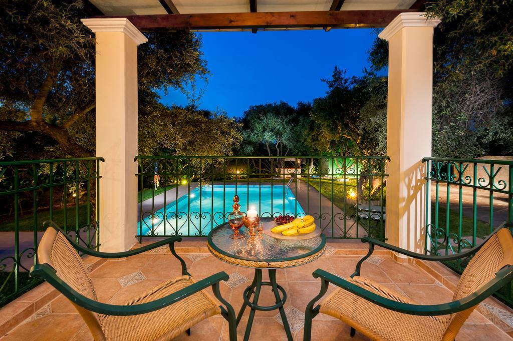 Villa Vallia - Villa Marina Kato Galatas Eksteriør billede