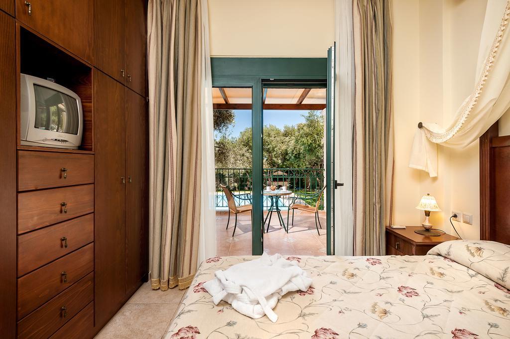 Villa Vallia - Villa Marina Kato Galatas Eksteriør billede