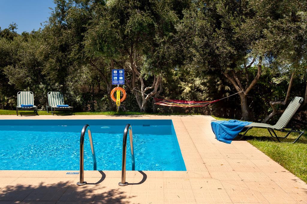 Villa Vallia - Villa Marina Kato Galatas Eksteriør billede