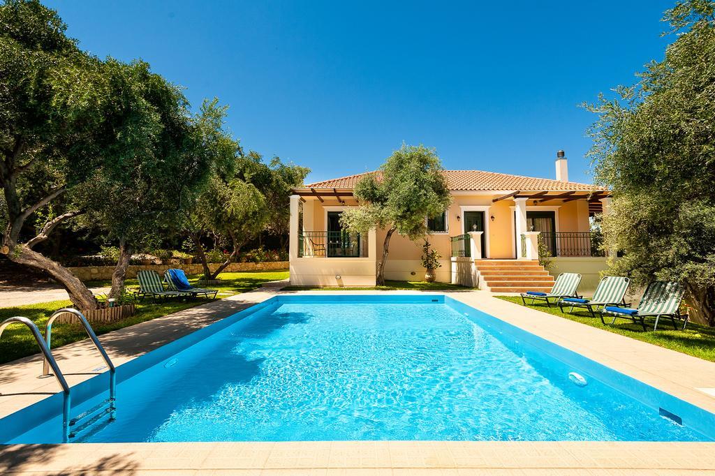 Villa Vallia - Villa Marina Kato Galatas Eksteriør billede